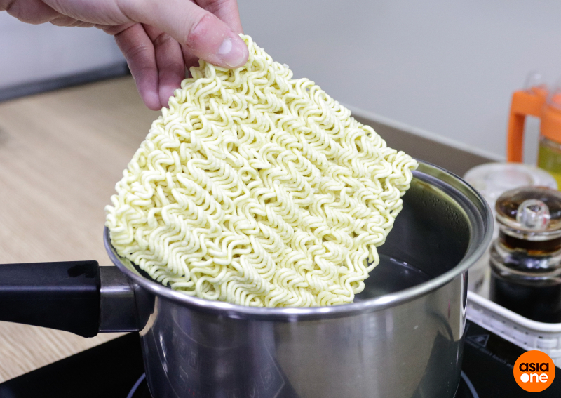 I tried this viral TikTok 'carbonara' ramen hack on 4 different types